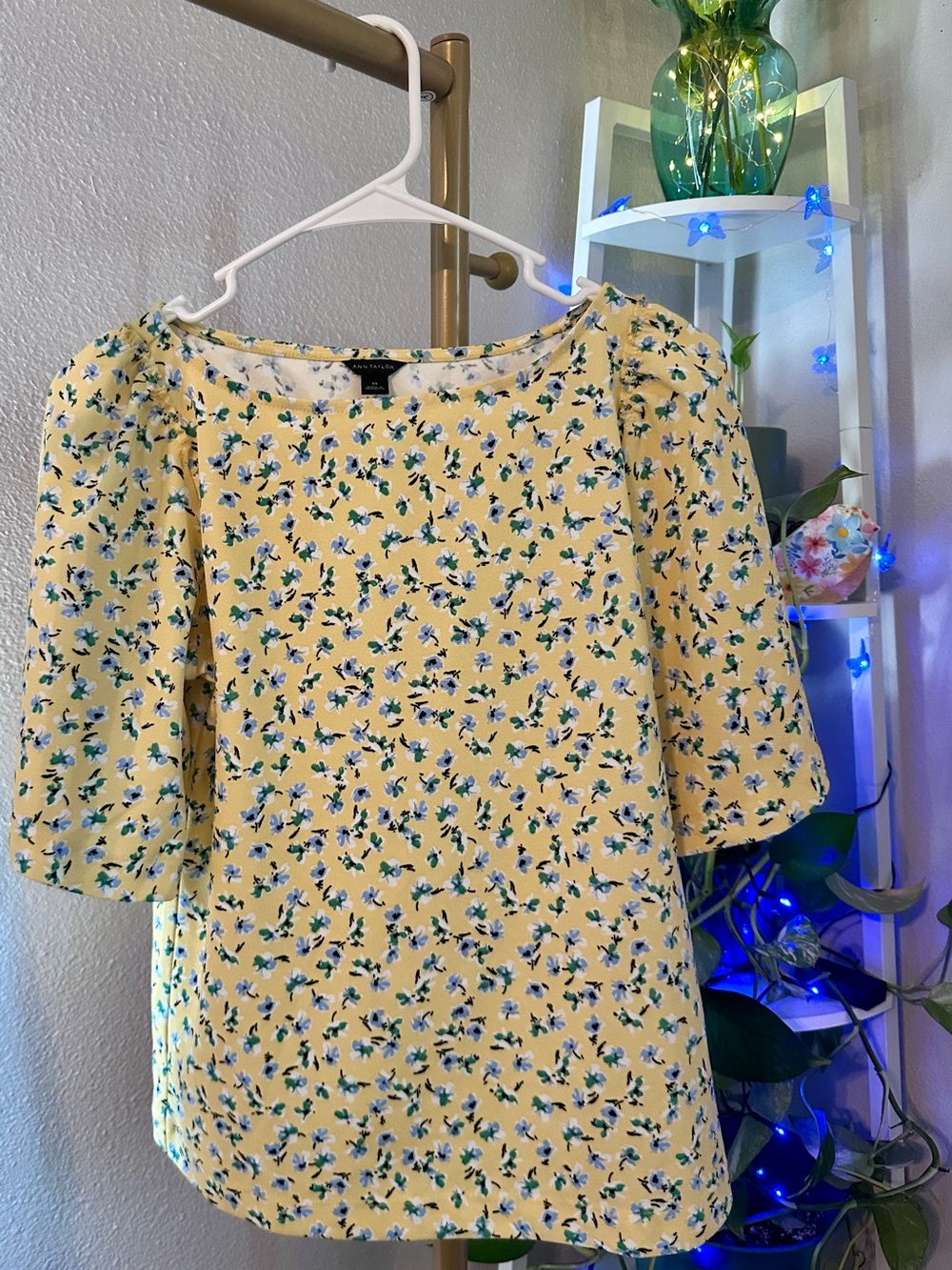 Ann Taylor Yellow Floral Puff Sleeve Blouse
